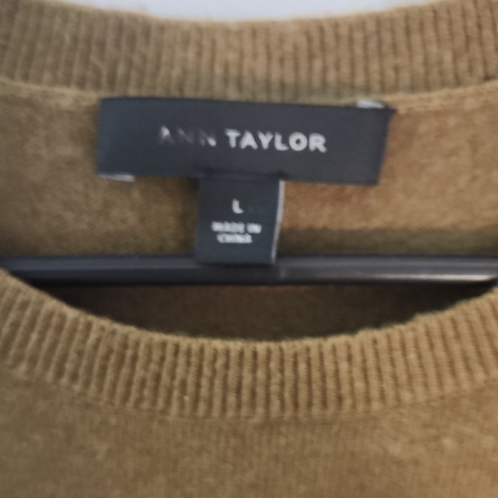 Ann Taylor Wool Sleeveless Sweater - Picture 2 of 4